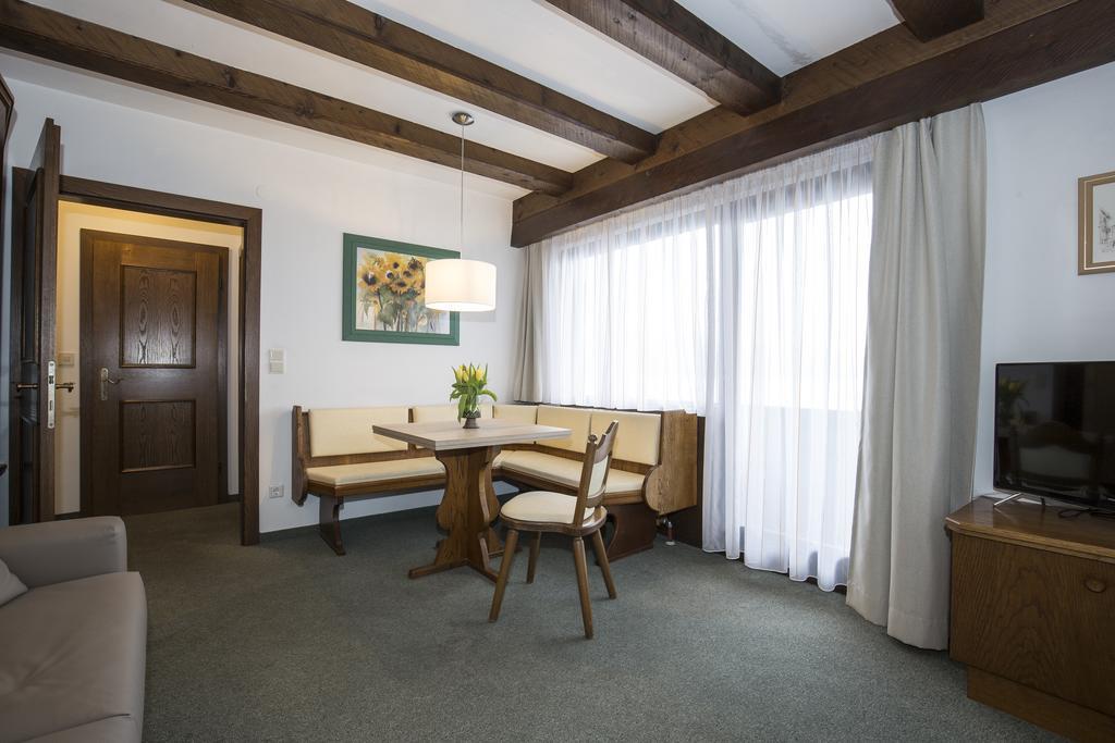 Hotel Altmuensterhof Εξωτερικό φωτογραφία